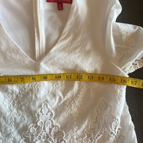 Saks 5th Avenue White Lace Romper size XS - Picture 9 of 11